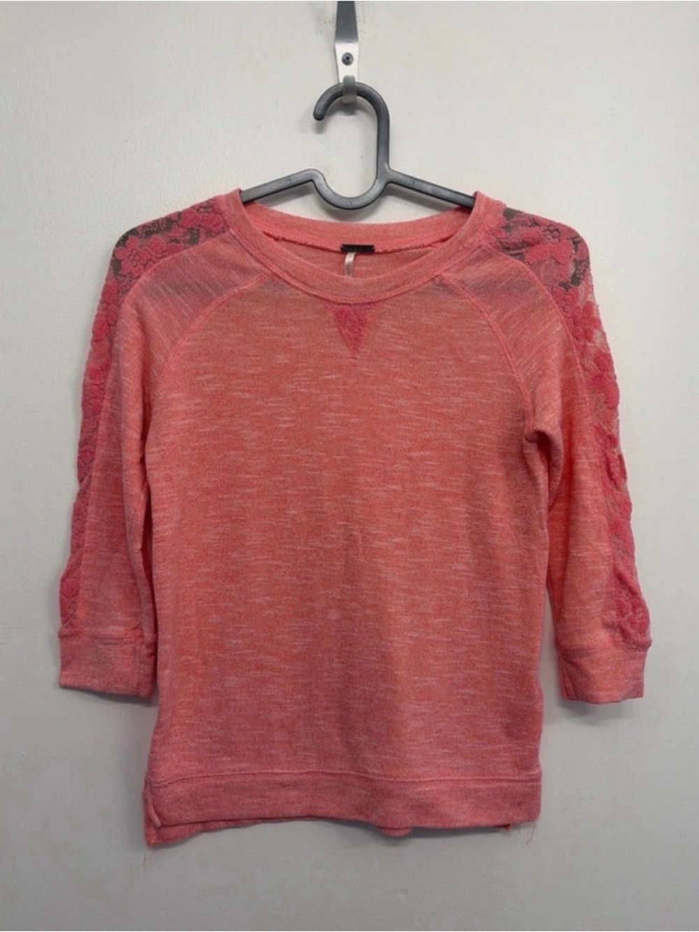 Poof Girl coral sweater size M